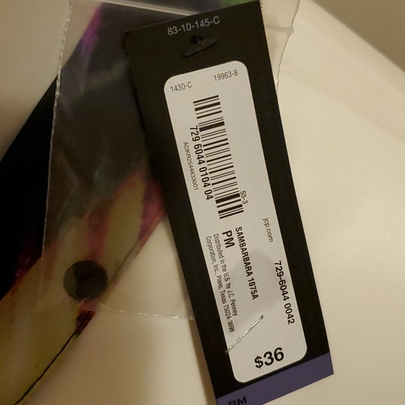 NWT: Worthington Halter Top - Picture 4 of 6